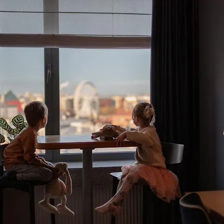 Marina Club Old Town View 3* غدانسك