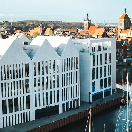 Marina Club Old Town View