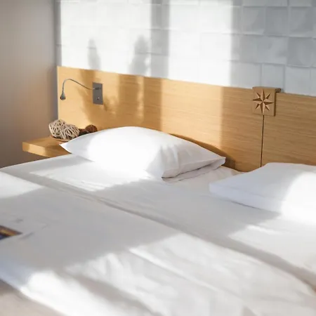 Отель Marina Club Old Town View