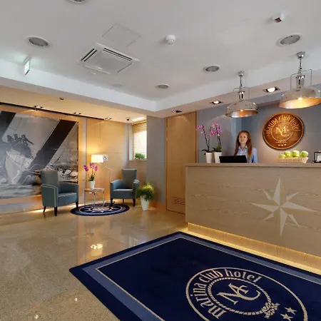 Marina Club Old Town View فندق غدانسك