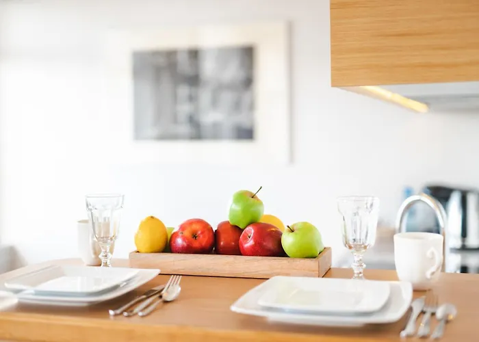 Marina Club Old Town View Hotell