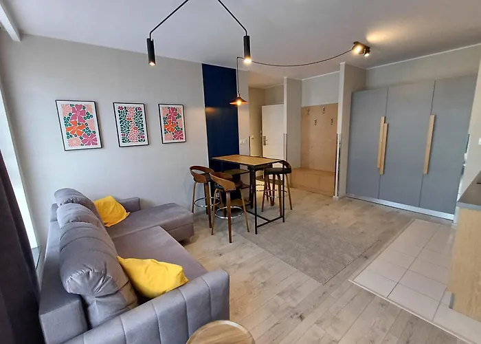 Marina Club Old Town View