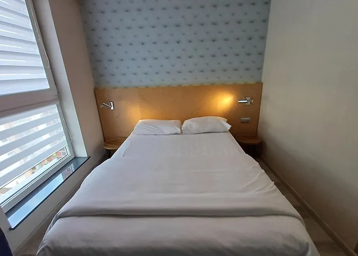 Marina Club Old Town View Hotel 3*