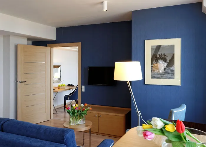 Hotel Marina Club Old Town View