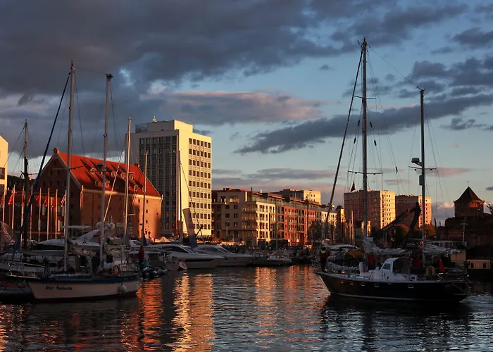 Hotel Marina Club Old Town View 3*