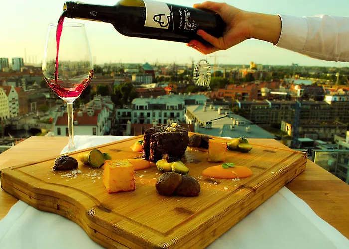 Marina Club Old Town View Hotell