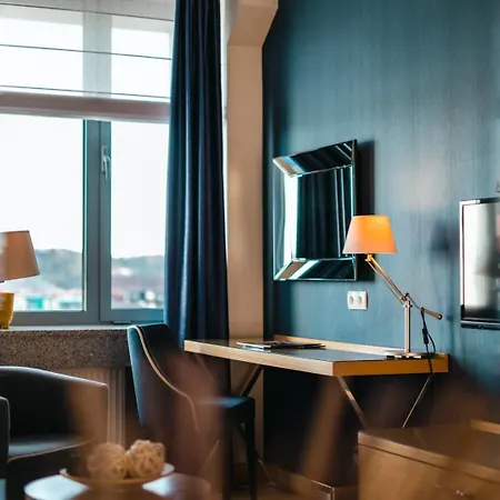 Hotel Marina Club Old Town View